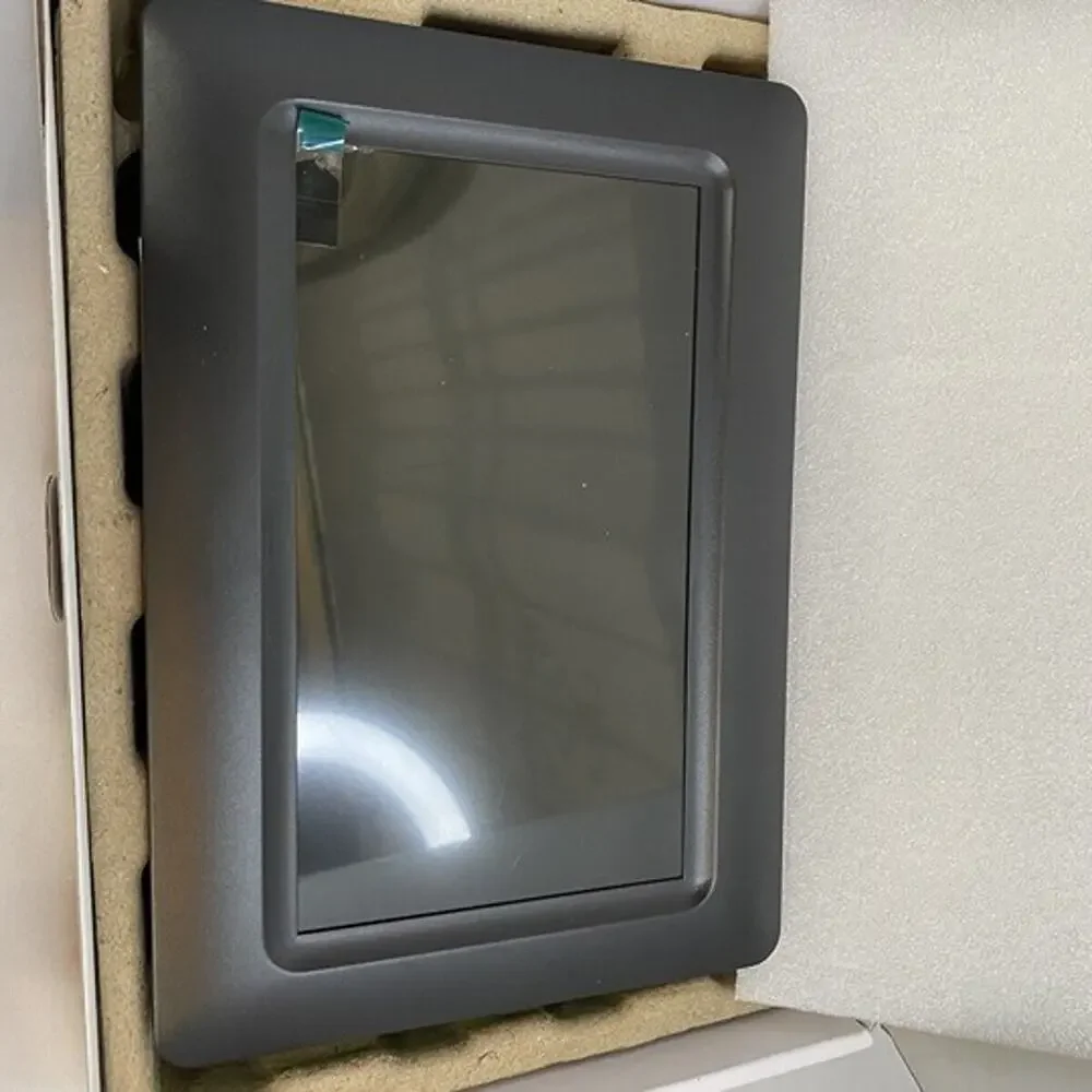 Polaroid 7” Hi-Res Digital Picture Frame PDF-700 | Auto On/Off | LED Display